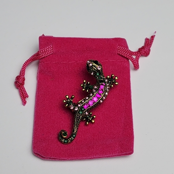 Victorian Design Bohemian Purple Rhinestone Lizard Brooch - Picture 4 of 8